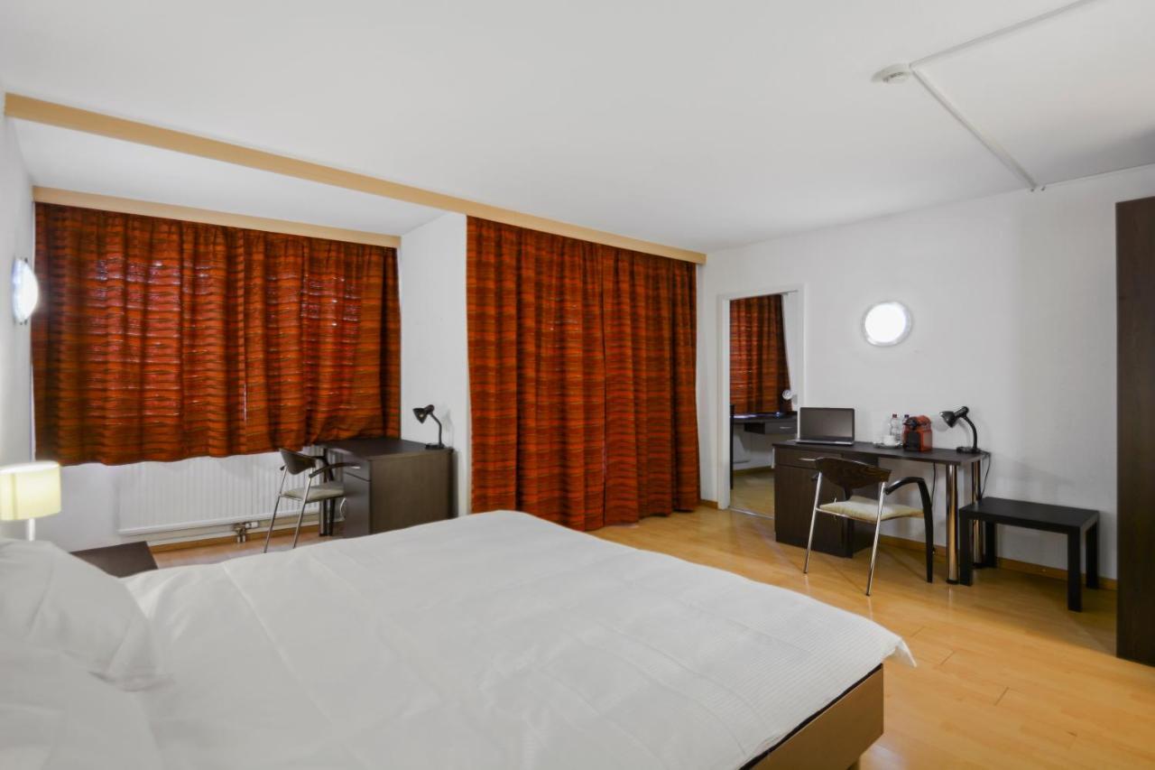 Neuchatel City Hotel