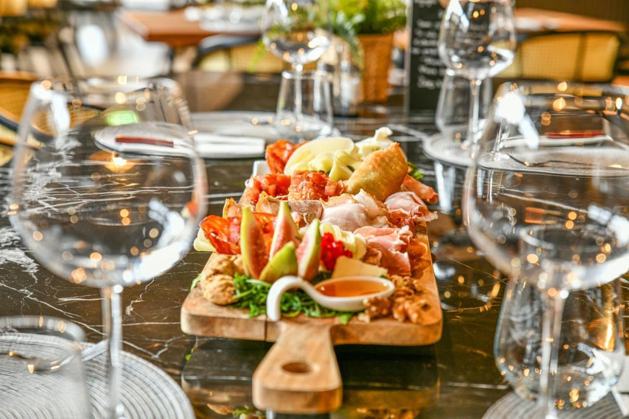 Hotel Neuchatel City Hotel