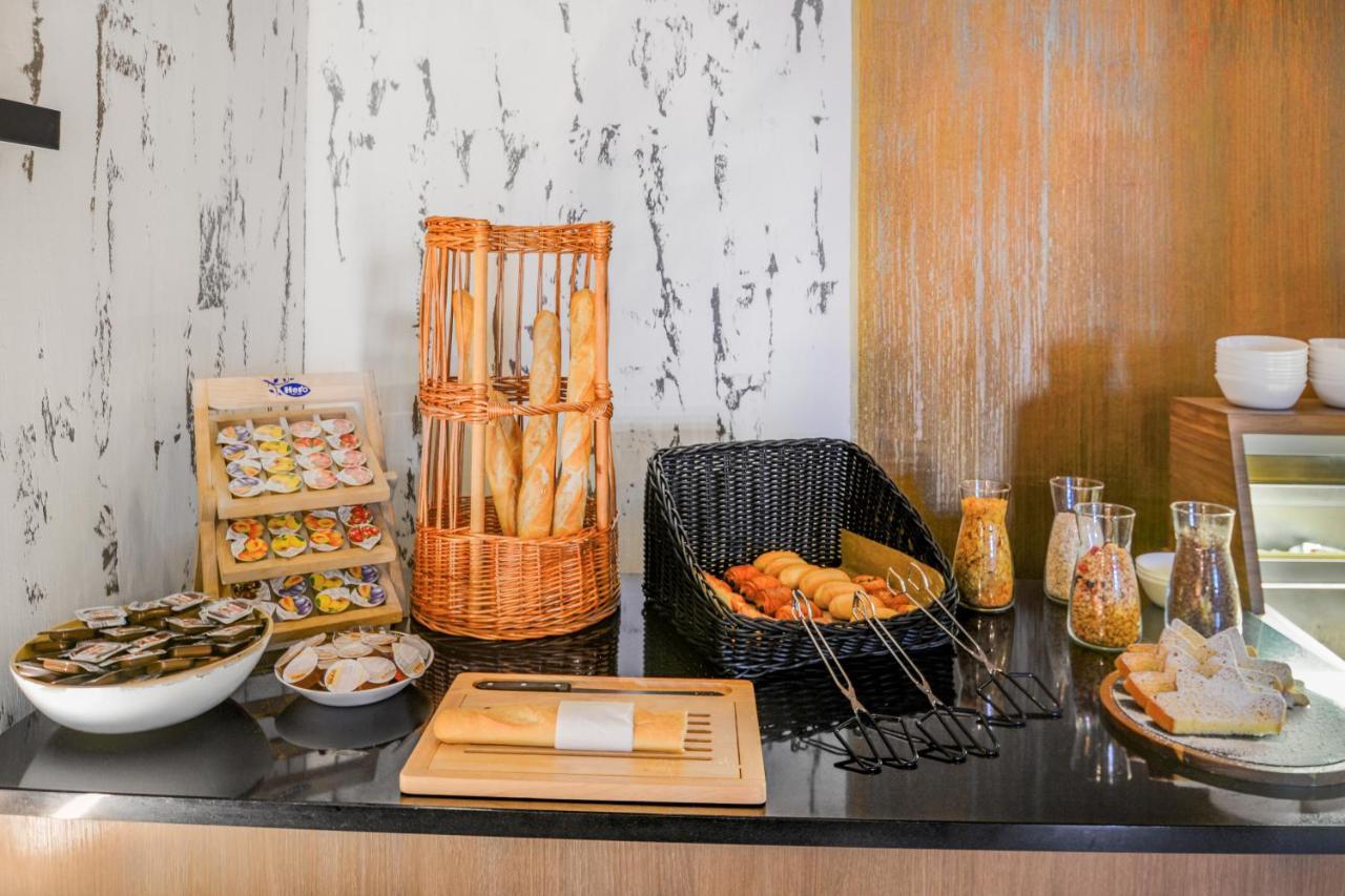 Neuchatel City Hotel Hotel